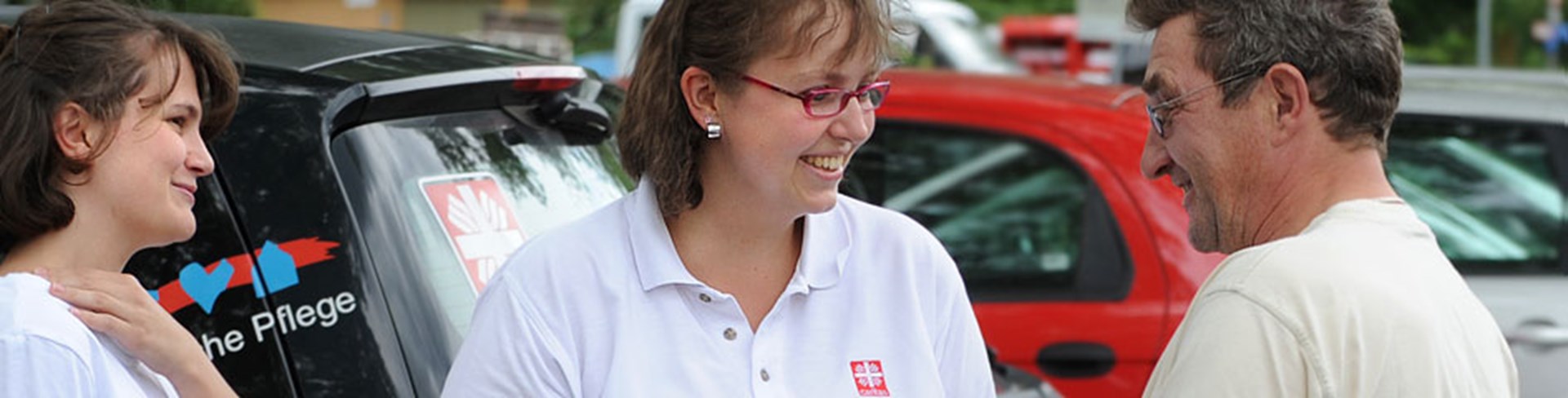 Caritas-Mitarbeiterinnen (c) KNA /Oppitz